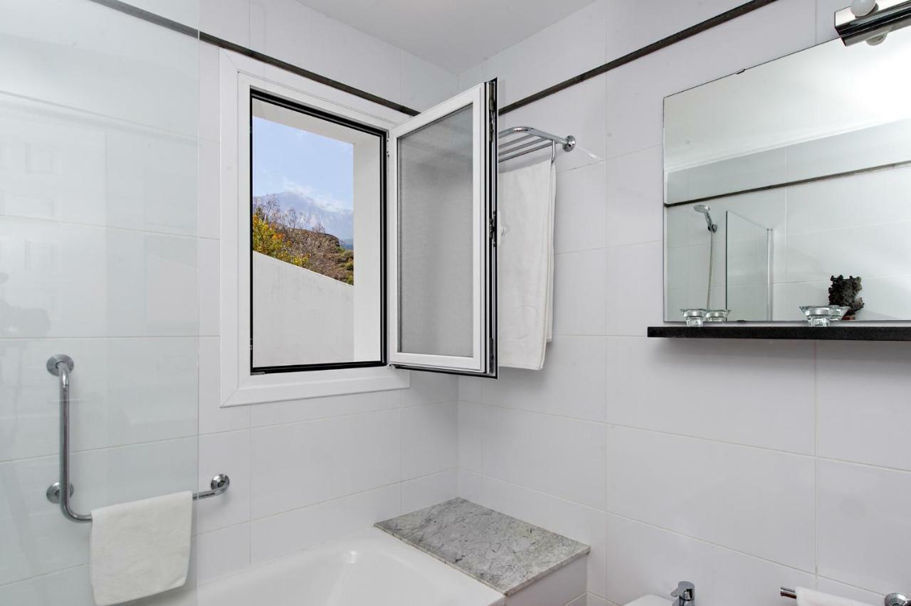 Superior G: Private Pool & Concierge Icod De Los Vinos Exterior foto